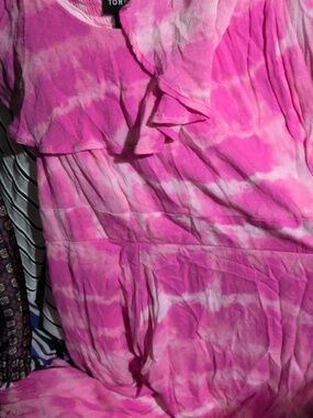 569: Torrid cold Shoulder tie dye dress